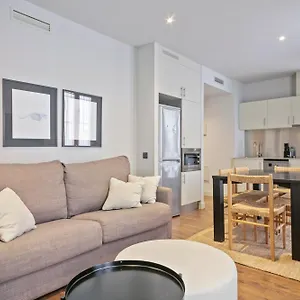 barcelona-beach-apartments.topbarcelonahotels.com/